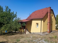 Pilissz�nt� ingatlanok